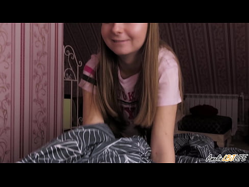 ❤️ Blondie-k bere BFF-ren sakon zurrupatzen du eta esperma jasotzen du ahoan ❤️ Porno vk pornoan eu.cbddeluxe.top ❌❤